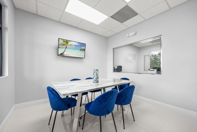 3 of 8 - 9200 Belvedere Road #207-1a, Royal Palm Beach, FL