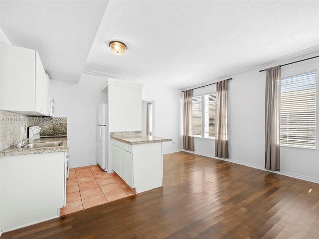 1027 Pennsylvania Avenue #206, Miami Beach