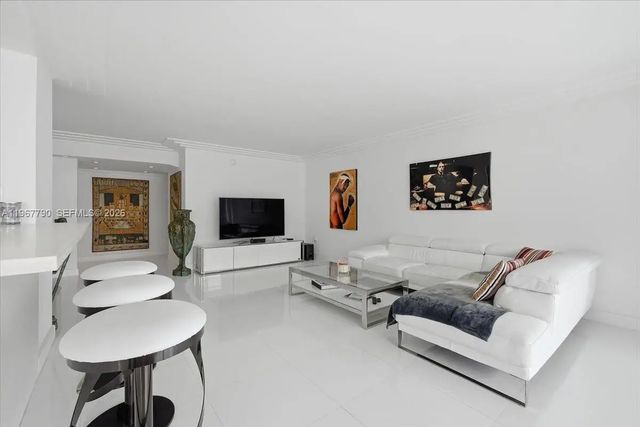 5 of 35 - 18051 Biscayne Boulevard #1701, Aventura, FL