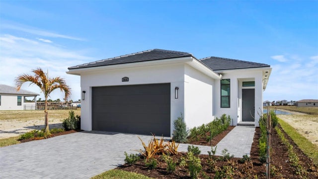 Photo of Listing #F10552773