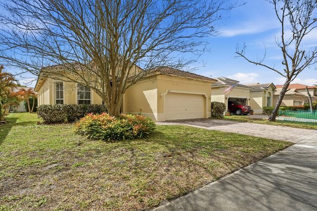 5 of 38 - 6117 Spring Lake Terrace, Fort Pierce, FL