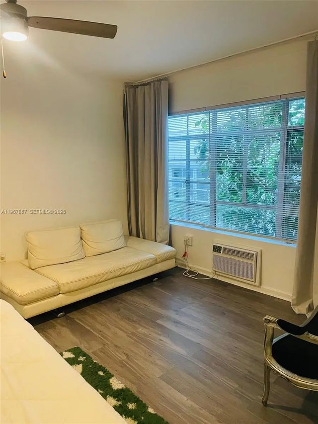 5 of 11 - 1611 Euclid Avenue #3, Miami Beach, FL