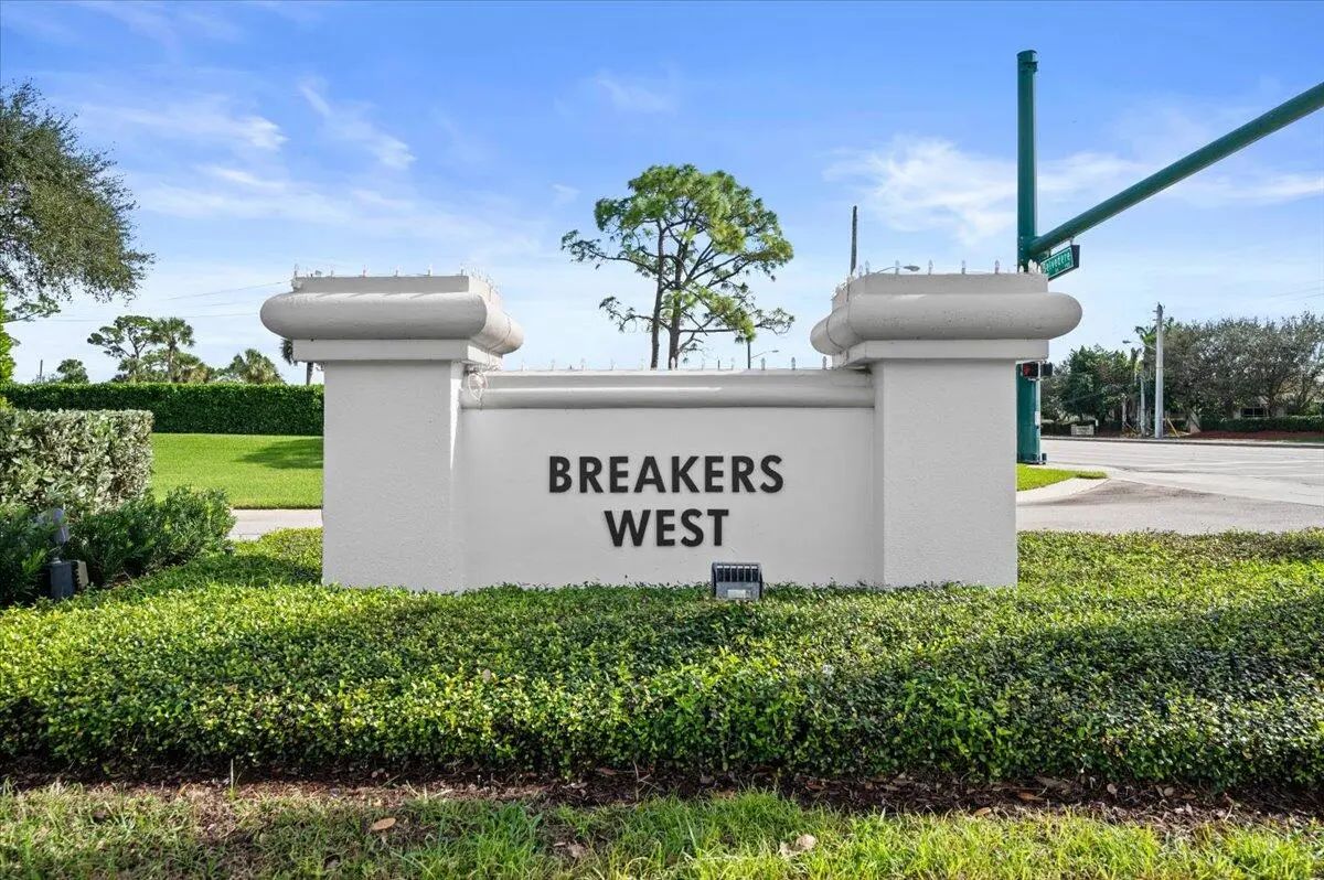 1338 Breakers West Boulevard, West Palm Beach, FL, 33411