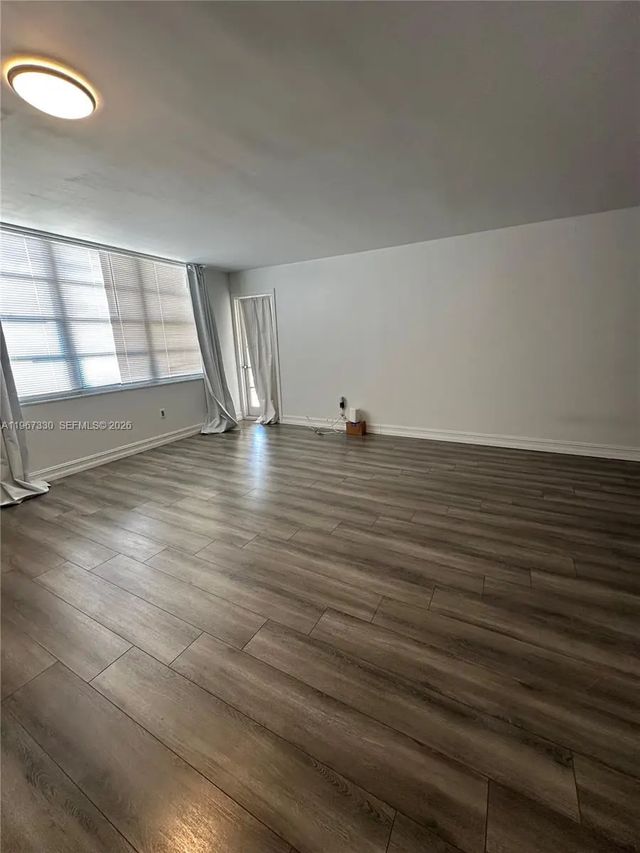 3 of 12 - 2750 Ne 183rd Street #ph07, Aventura, FL