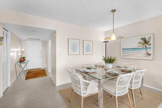 3 of 53 - 605 Oaks Drive #907, Pompano Beach, FL