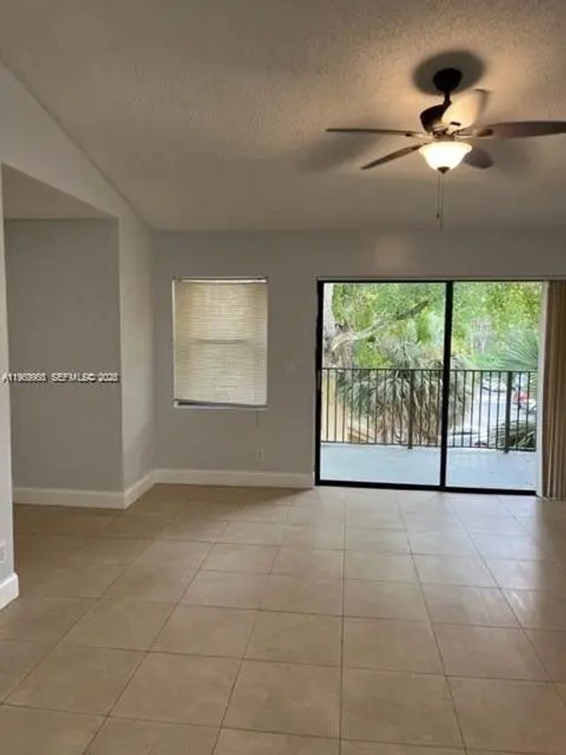 3 of 12 - 9999 Summerbreeze Drive #1009, Sunrise, FL