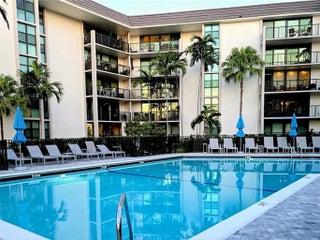 Photo of Listing #F10552840