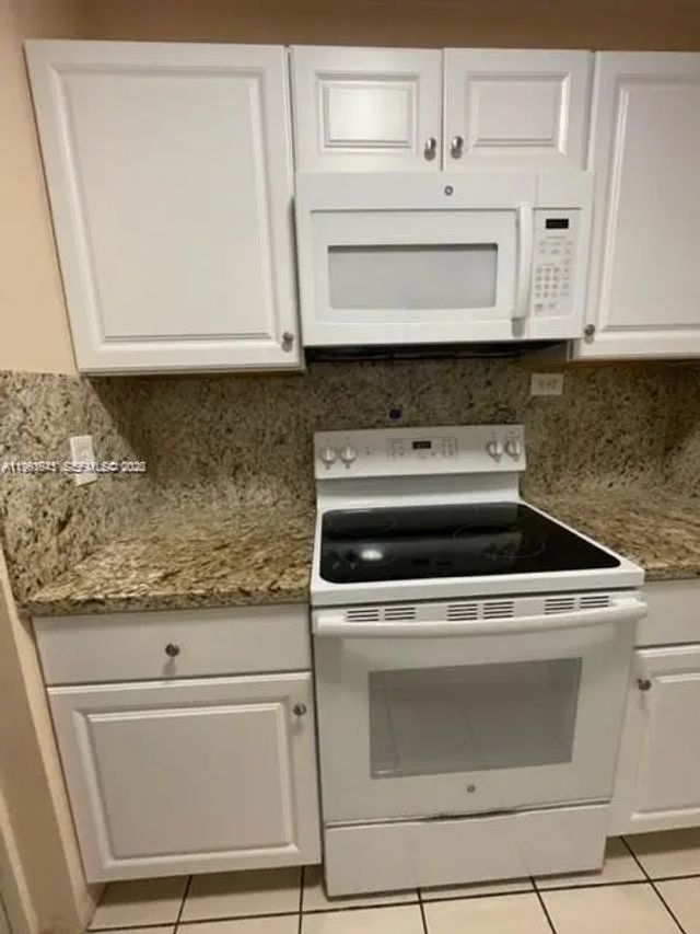 2 of 13 - 1450 Atlantic Shores Boulevard #304, Hallandale Beach, FL