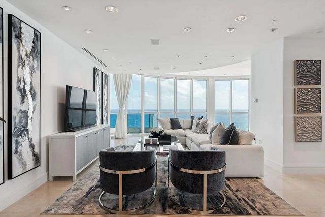 5 of 62 - 1600 S Ocean Boulevard #uph01, Lauderdale-By-The-Sea, FL