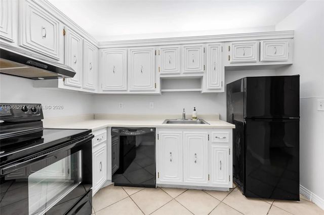 4 of 29 - 2861 Somerset Drive #104, Lauderdale Lakes, FL