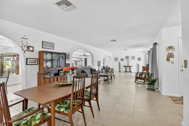 5 of 55 - 882 Azalea Court, Plantation, FL