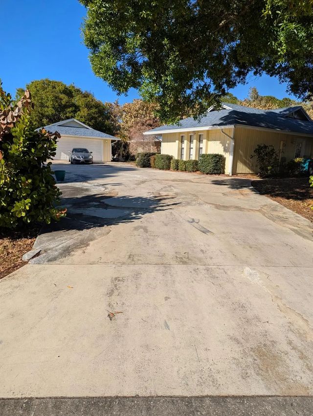 2 of 22 - 1961 Se Gena Road, Port St. Lucie, FL