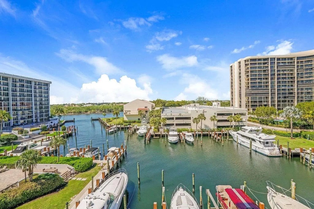 4748 S Ocean Boulevard #502, Highland Beach