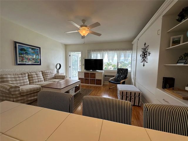 5 of 26 - 801 Atlantic Shores Boulevard #206, Hallandale Beach, FL