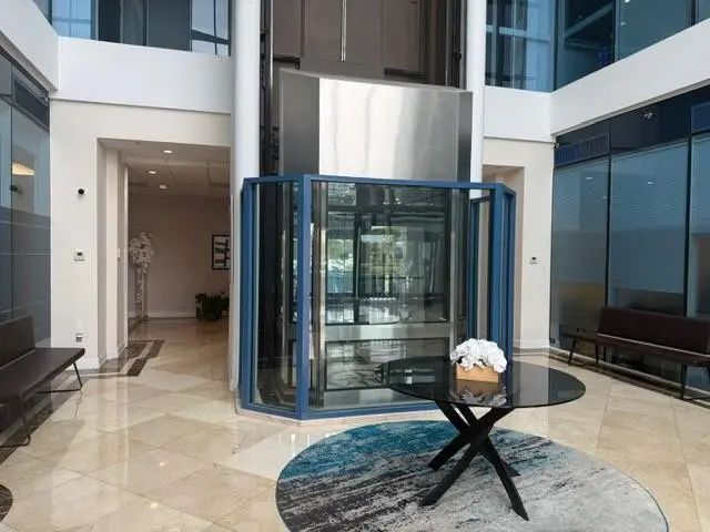 2 of 9 - 3785 N Federal Highway, Boca Raton, FL