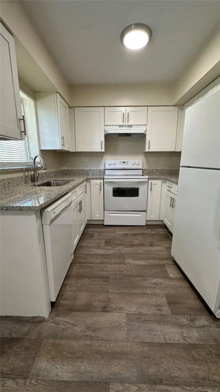 Photo of Listing #F10553917