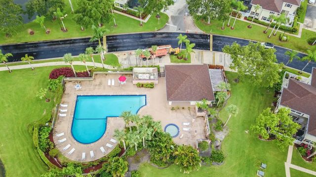 2 of 37 - 44 Essex Court #b, Royal Palm Beach, FL