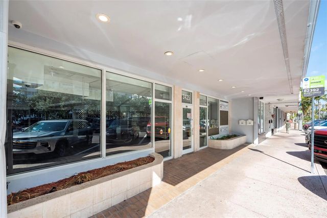 3 of 14 - 3425 Galt Ocean Drive #100, Fort Lauderdale, FL