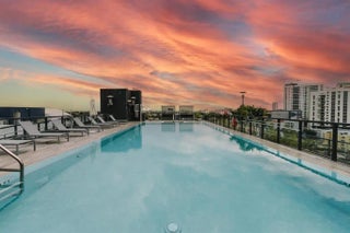 Photo of Listing #F10550563