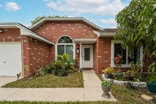 Photo of Listing #R11165033