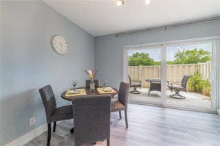 Photo of Listing #F10553936