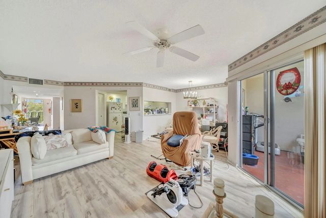 5 of 41 - 1400 Sw 137th Avenue #311f, Pembroke Pines, FL