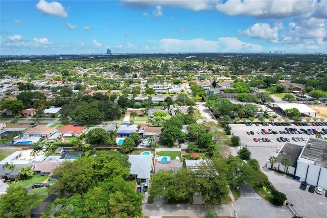 3 of 52 - 5311 Pierce Street, Hollywood, FL