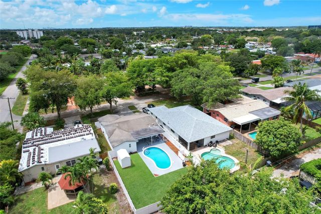 4 of 52 - 5311 Pierce Street, Hollywood, FL