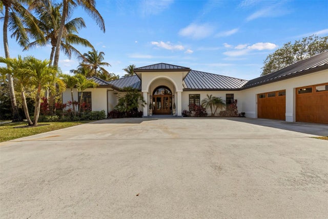 Photo of Listing #F10552772