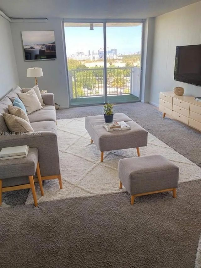 2 of 15 - 2020 Ne 135th Street #901, North Miami, FL