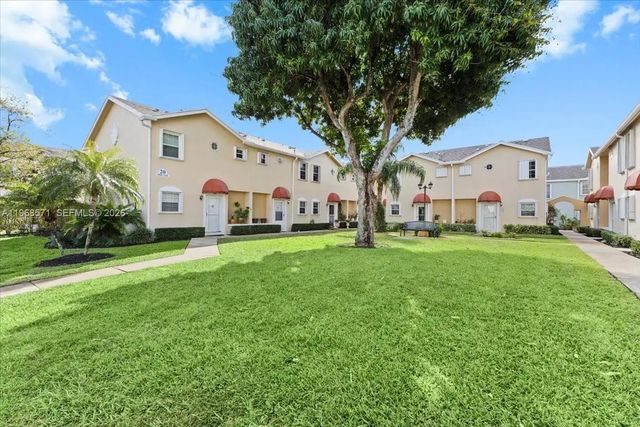 307 Waterside Drive, Hypoluxo