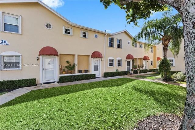 2 of 31 - 307 Waterside Drive, Hypoluxo, FL