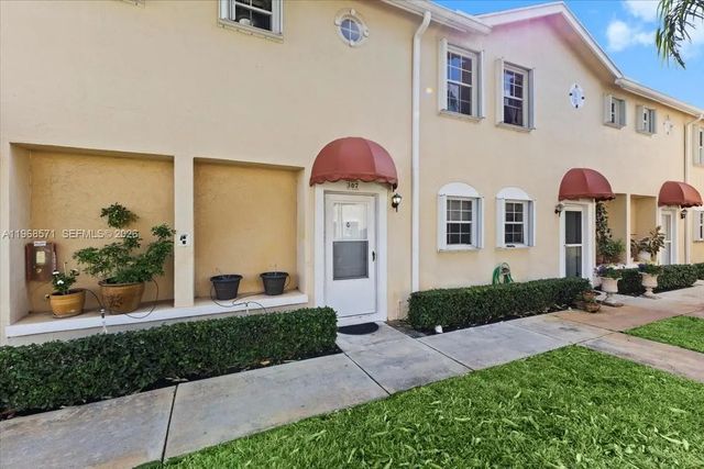 3 of 31 - 307 Waterside Drive, Hypoluxo, FL