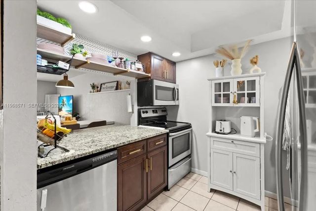 5 of 31 - 307 Waterside Drive, Hypoluxo, FL