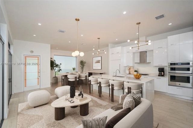 4454 Nw 80th Avenue, Doral