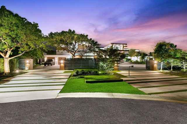 10691 Golden Eagle Court, Plantation