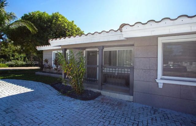 3 of 43 - 2450 Ne 18th Street, Pompano Beach, FL