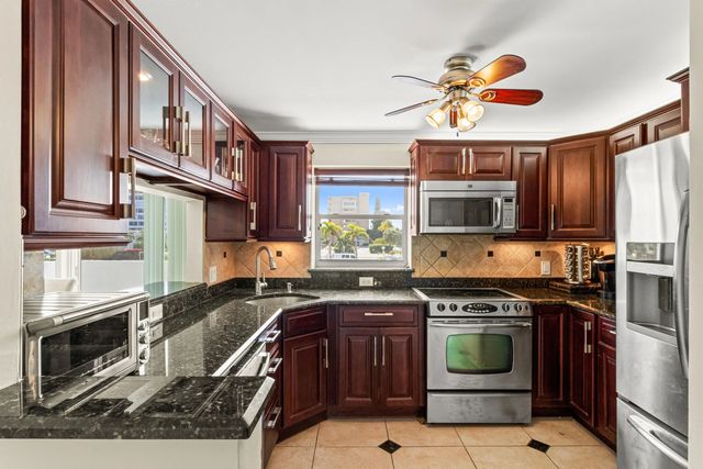 5 of 16 - 3580 S Ocean Boulevard #2a, South Palm Beach, FL