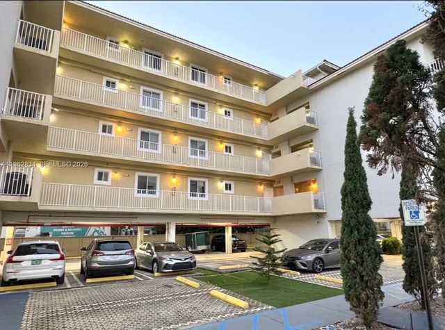2 of 31 - 134 Sw 7th Avenue #404, Miami, FL