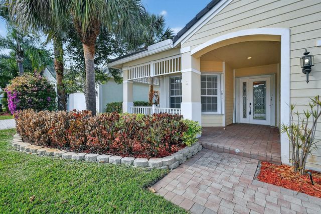 120 Nw Willow Grove Avenue, Port St. Lucie