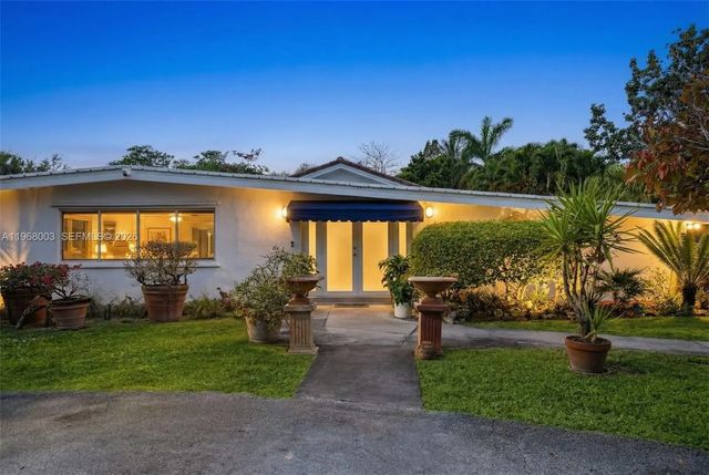 11220 Sw 67th Avenue, Pinecrest