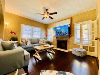 Photo of Listing #R11165208