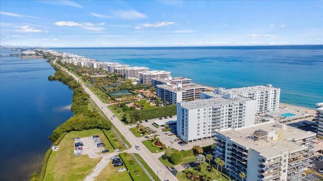 5 of 28 - 3450 S Ocean Boulevard #812, Palm Beach, FL