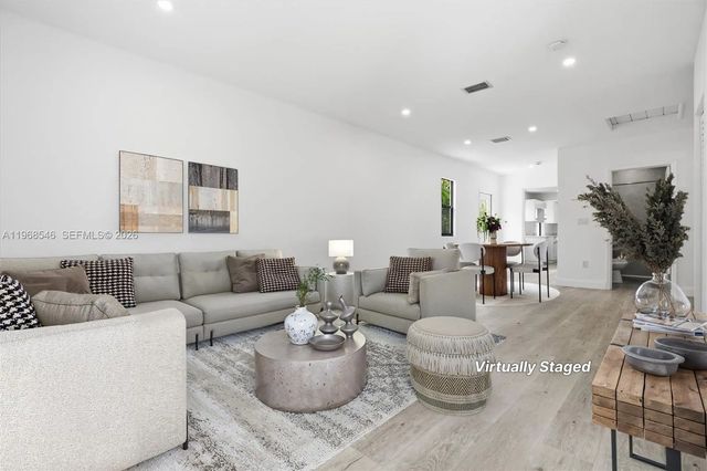4237 Sw 7th Street, Miami