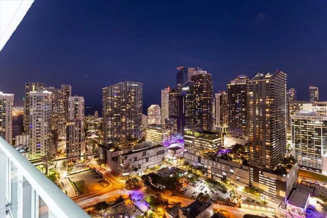 5 of 36 - 92 Sw 3rd Street #3804, Miami, FL