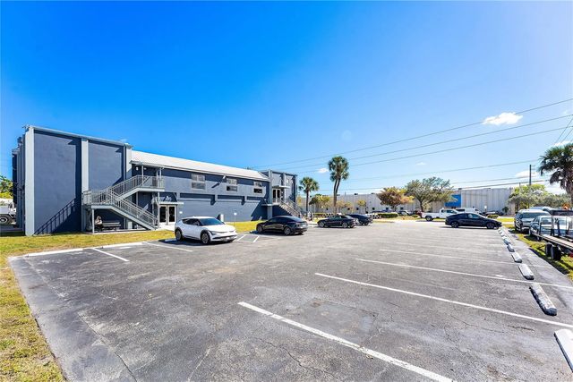 2 of 17 - 325 Sw 26th Street, Fort Lauderdale, FL