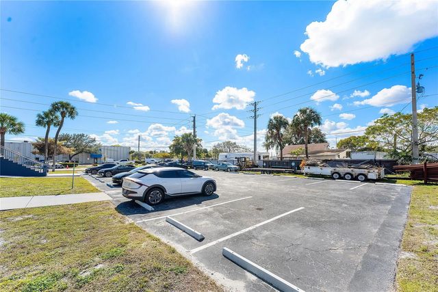 3 of 17 - 325 Sw 26th Street, Fort Lauderdale, FL