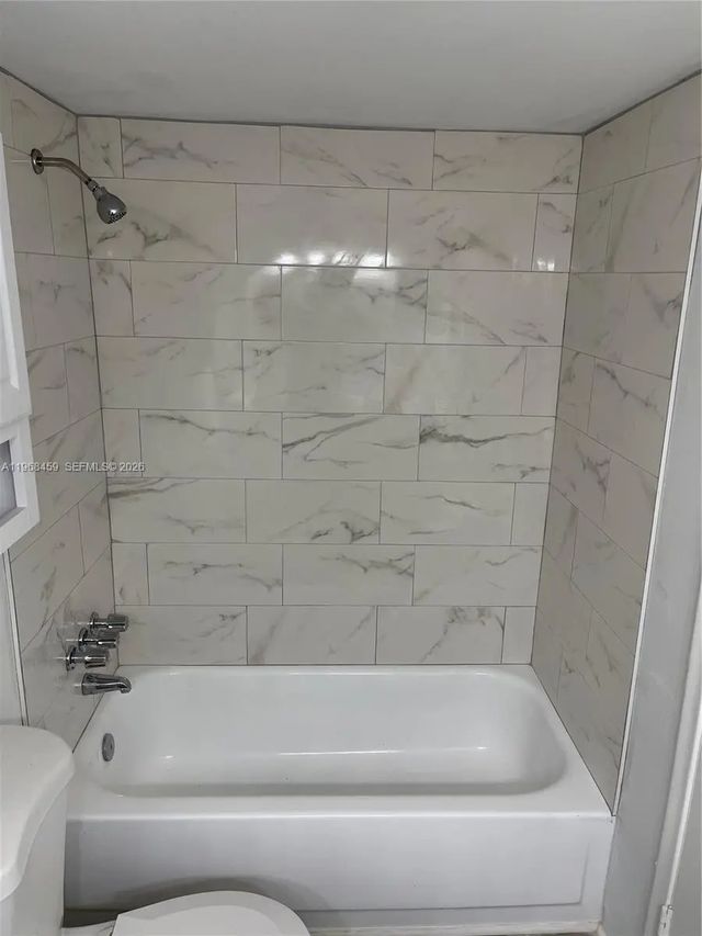 2 of 9 - 2251 Nw 48th Terrace #215, Lauderhill, FL