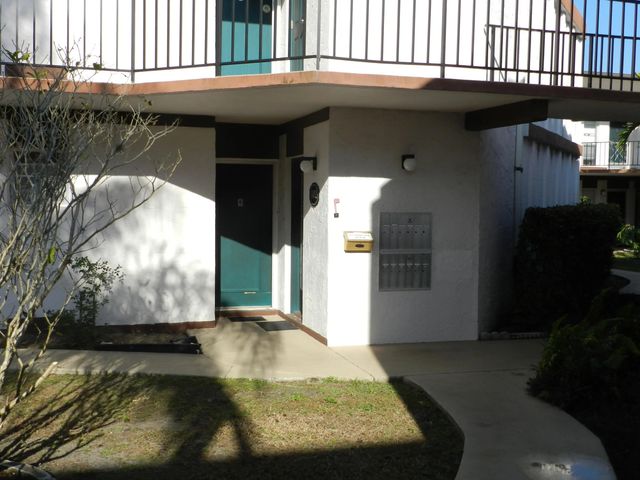 3 of 21 - 4 Greenway Village  N #107, Royal Palm Beach, FL