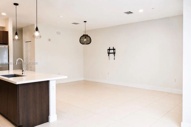 5 of 36 - 4745 Nw 84th Court #14, Doral, FL